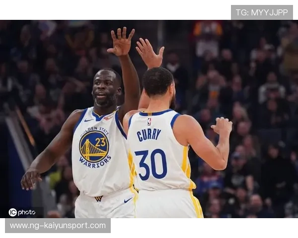 《勇士主帅强调调整策略，备战下一场比赛》，勇士现任32号